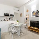 Cozy 1 Bdr - Downtown Navigli, Duomo Milánó