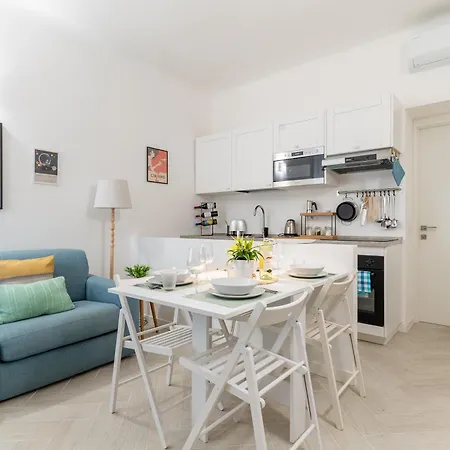 Cozy 1 Bdr - Downtown Navigli, Duomo 아파트 *